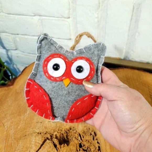3/$25 Cute Hand-Stitched Owl Hanging Decor - Picture 4 of 7